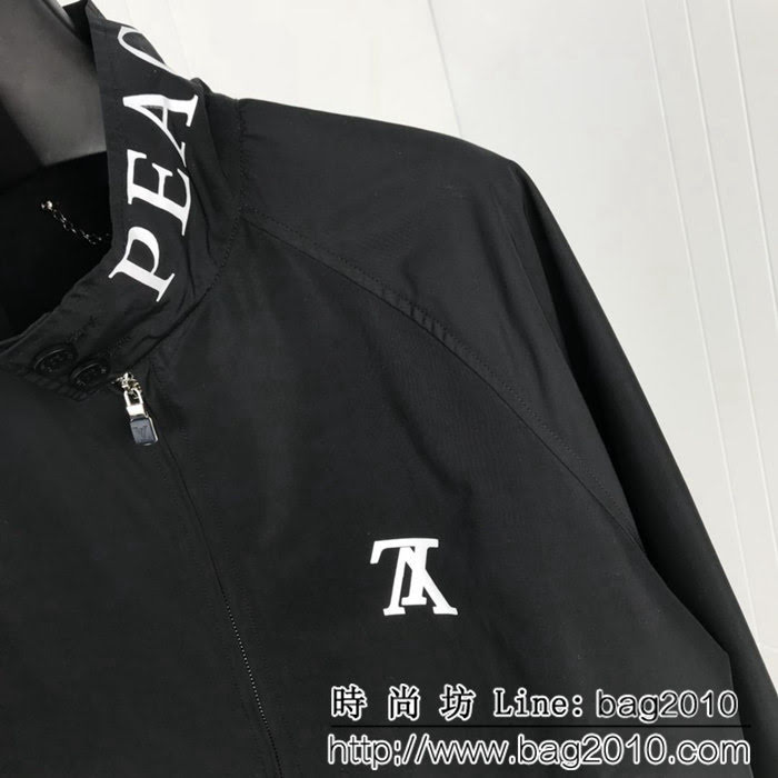 LV路易威登 2018限量版 立領字母 休閒外套 男女同款 ydi1024